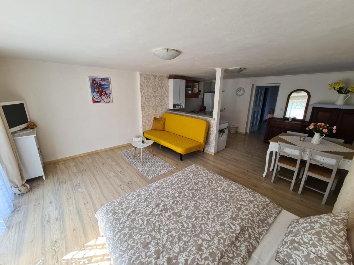 Apartmán Apartmán Práče Exteriér fotografie